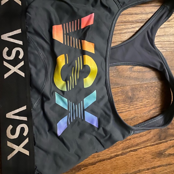 Victoria Secret Sports Bra - Picture 1 of 2
